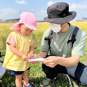 筑後どんぐり保育園の保育士と園児