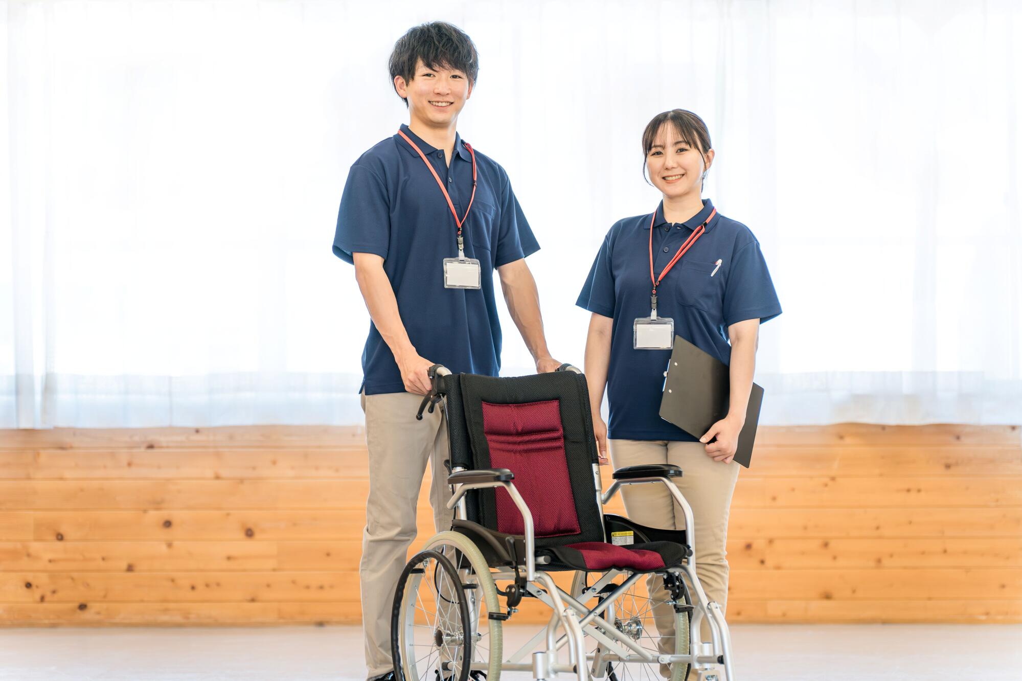 介護職員×正社員の仕事風景