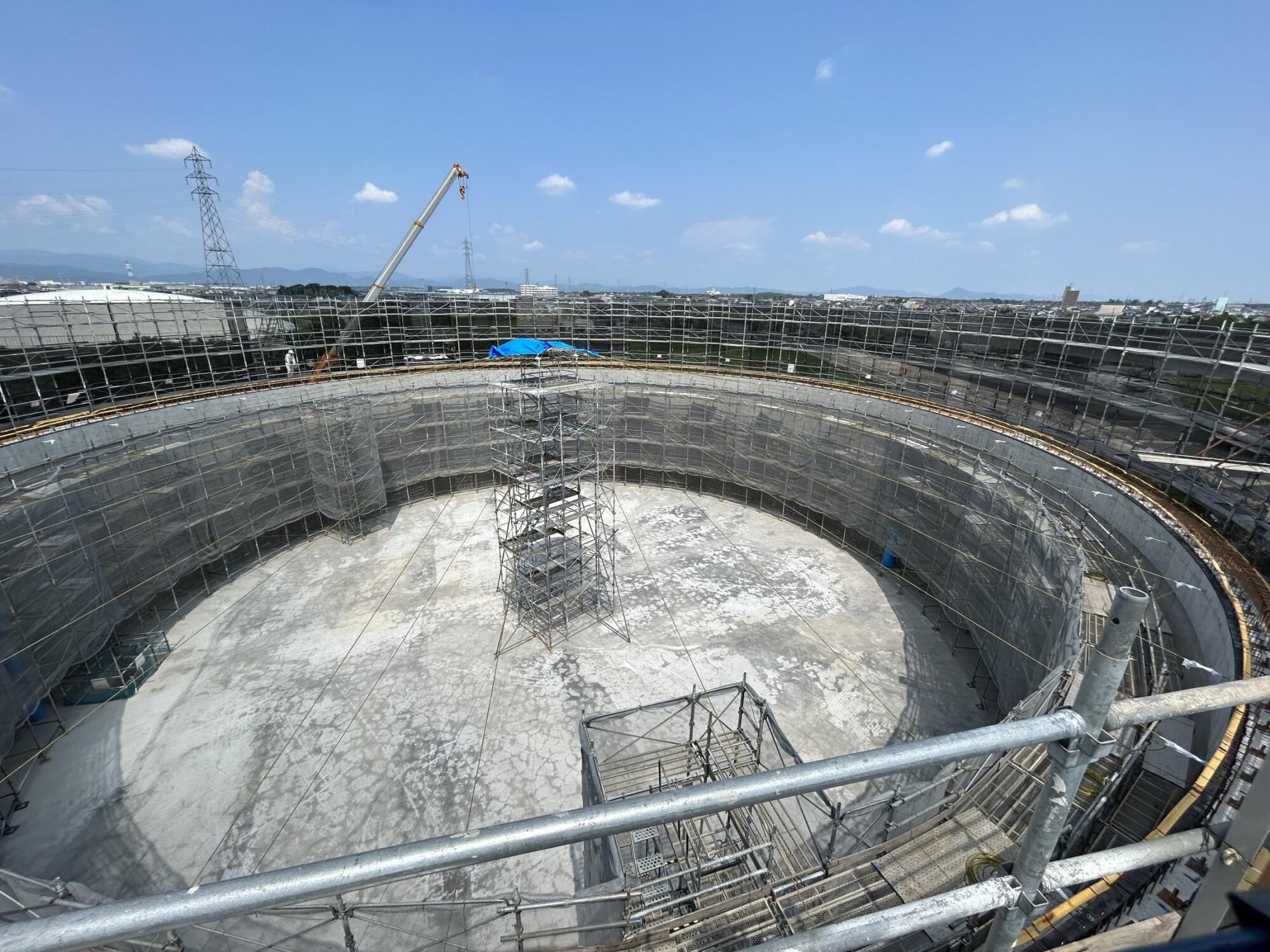 タンク足場