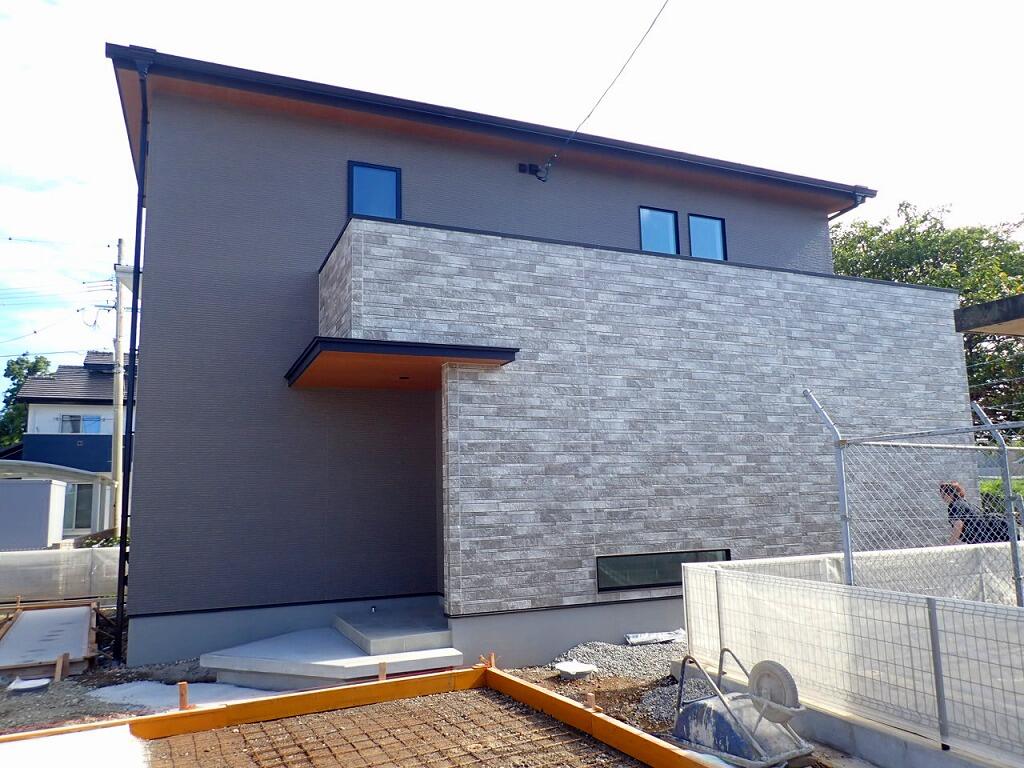 大村市杭出津｜自衛官・アウトドア派におすすめ！庭へつながる収納のある新築3LDK